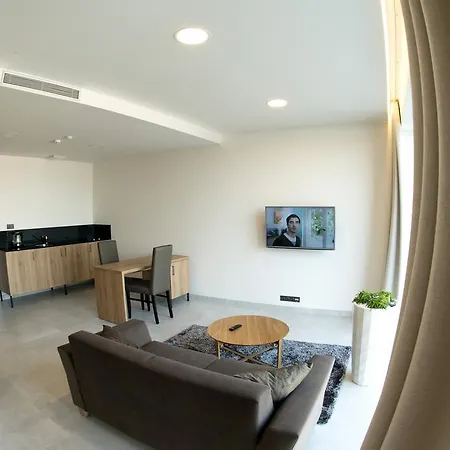 Mg Restaurace/luxury Apartment Mlada Boleslav