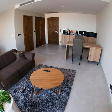 Mg Restaurace/luxury Apartamento
