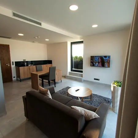 Apartment Mg Restaurace/luxury *