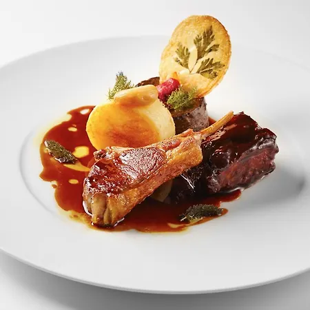 Mg Restaurace/luxury شقة